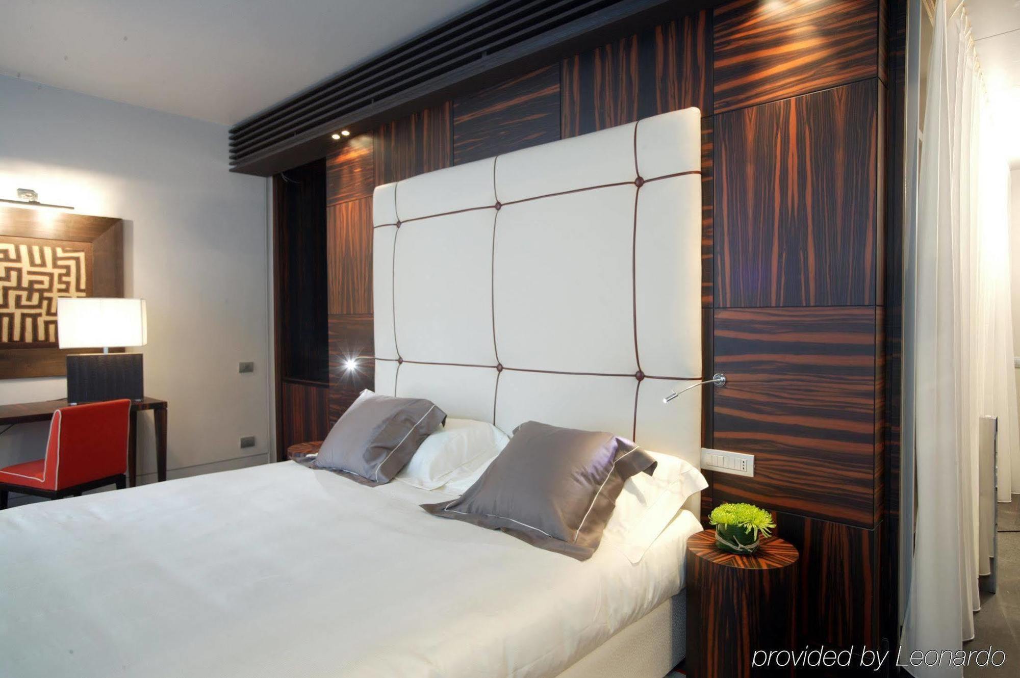 Sina The Gray Hotel Milan Room photo